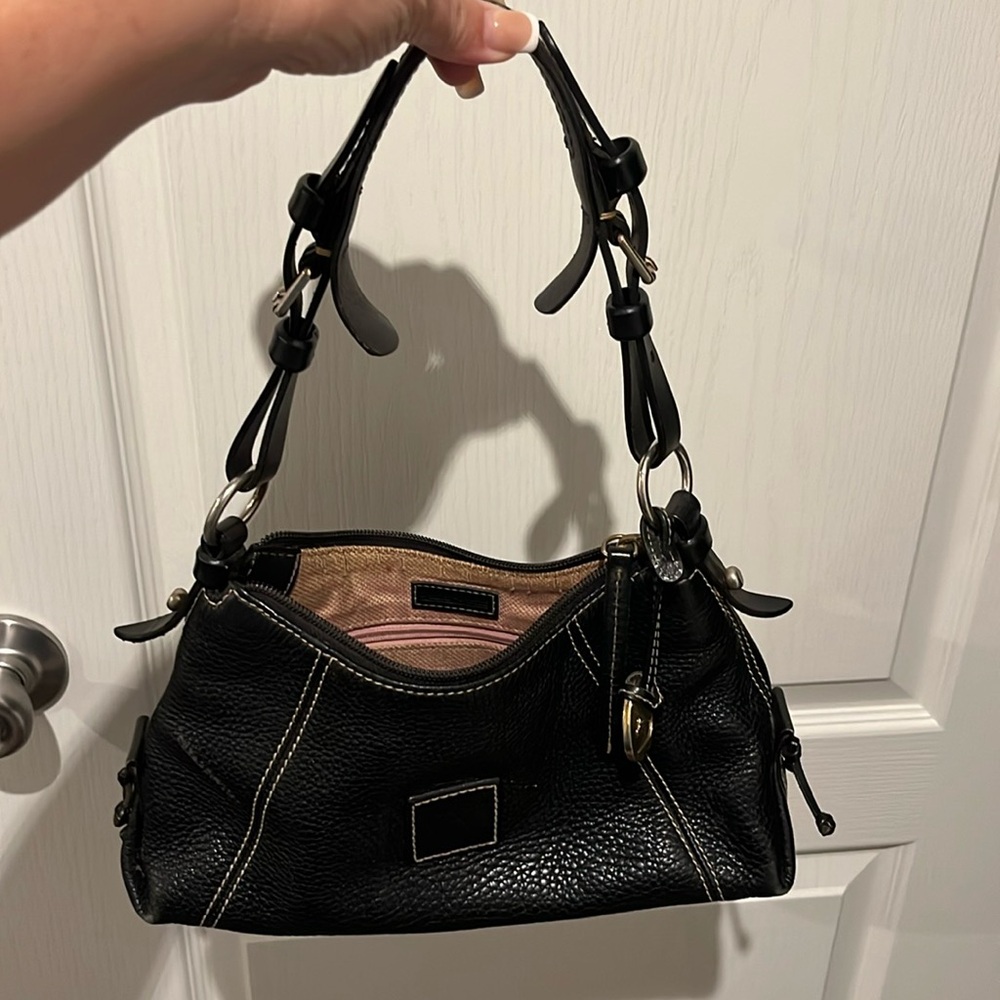 Small Vintage Dooney Shoulder Purse